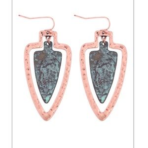 Arrow Cast Drop Hook Earring